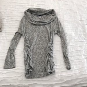 Maternity sweater crowl neck